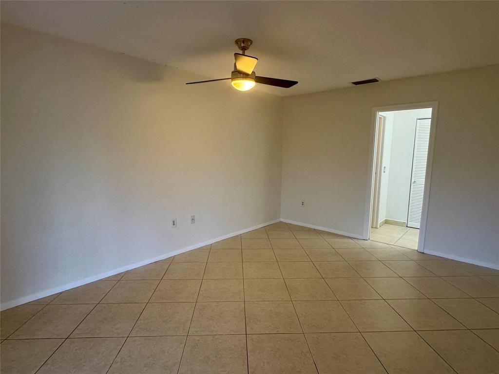 Listing photo 11 for 10849 NW 30TH Place Unit#371, Sunrise, FL, 33322
