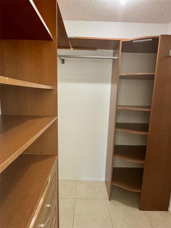 Listing photo 14 for 10849 NW 30TH Place Unit#371, Sunrise, FL, 33322