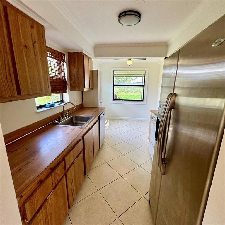 Listing photo 7 for 10849 NW 30TH Place Unit#371, Sunrise, FL, 33322