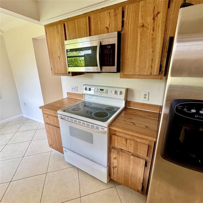 Listing photo 9 for 10849 NW 30TH Place Unit#371, Sunrise, FL, 33322