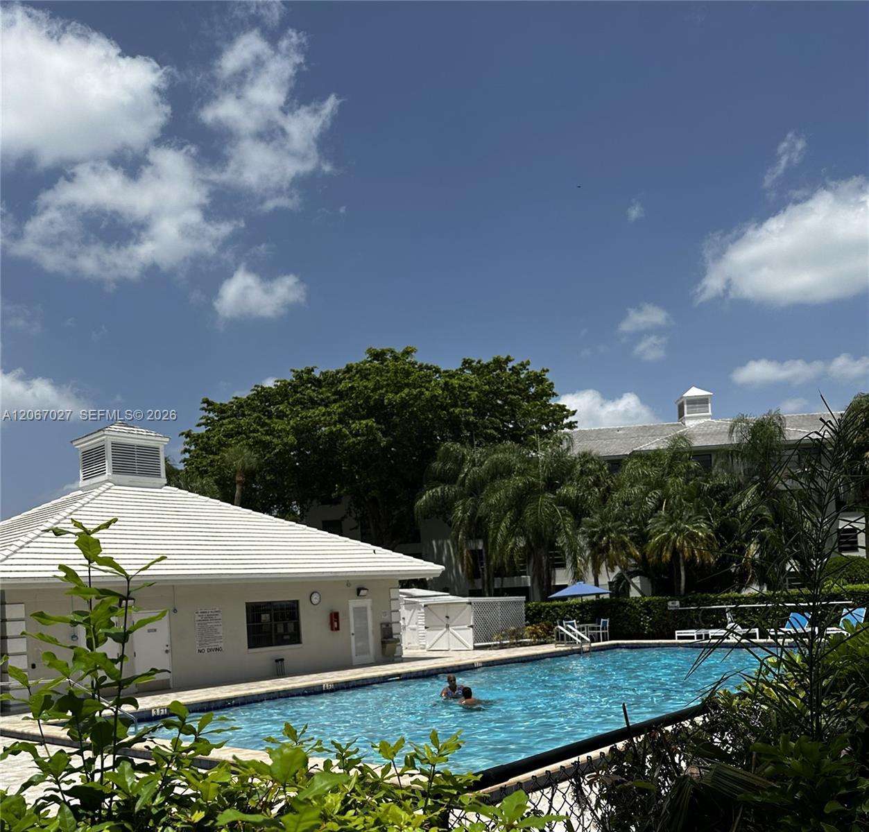 Listing photo 13 for 1719 Whitehall Dr Unit#105, Davie, FL, 33324
