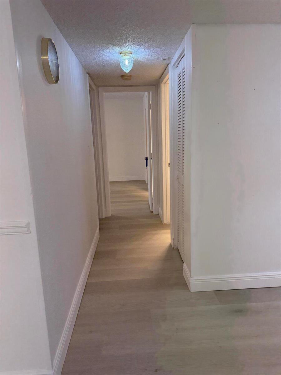 Listing photo 7 for 4147 NW 90th Avenue Unit#204, Coral Springs, FL, 33065