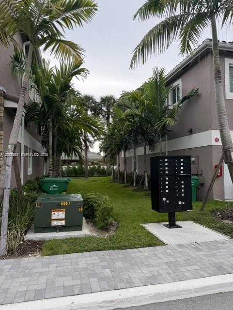 Listing photo 14 for 1571 NW 94th Way Unit#1, Coral Springs, FL, 33071