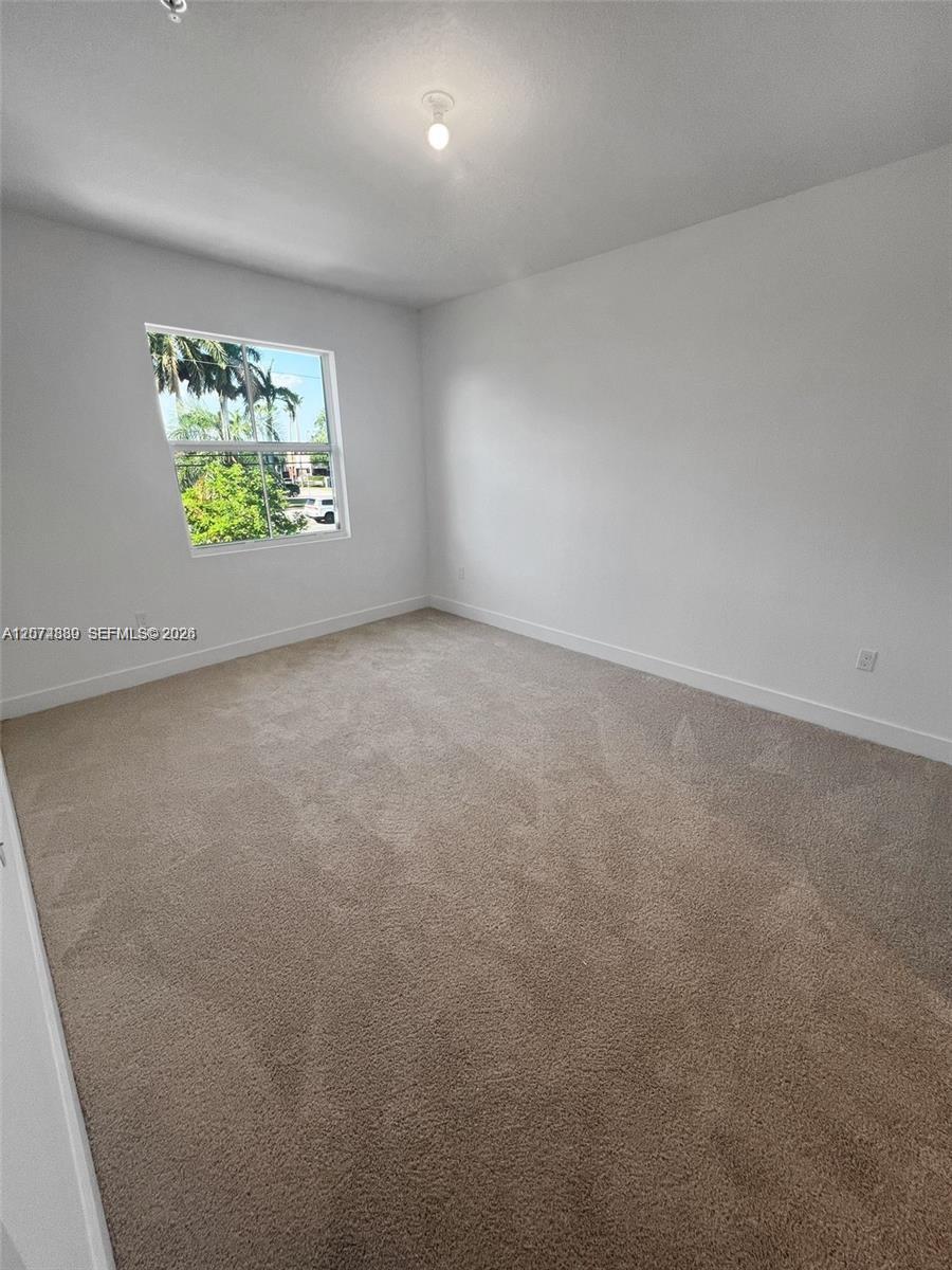 Listing photo 6 for 17025 SW 1st Street, Pembroke Pines, FL, 33027