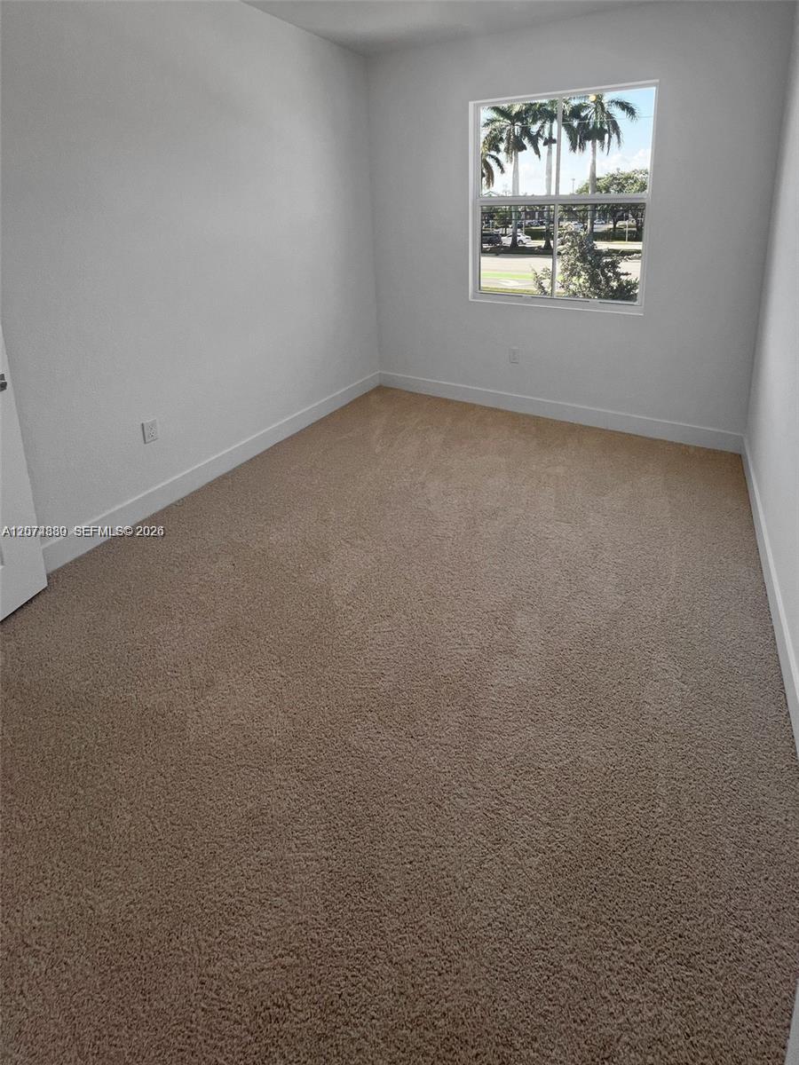 Listing photo 8 for 17025 SW 1st Street, Pembroke Pines, FL, 33027