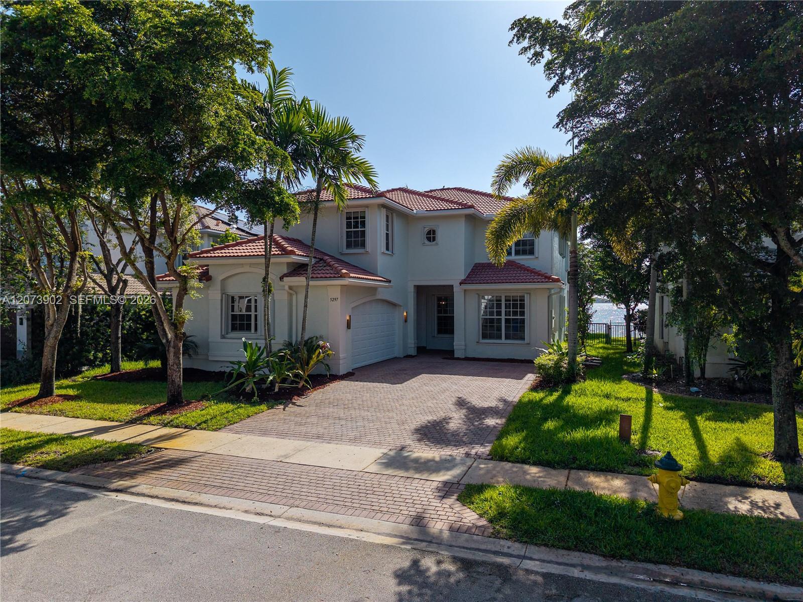 Listing photo 2 for 5297 SW 183rd Ave, Miramar, FL, 33029