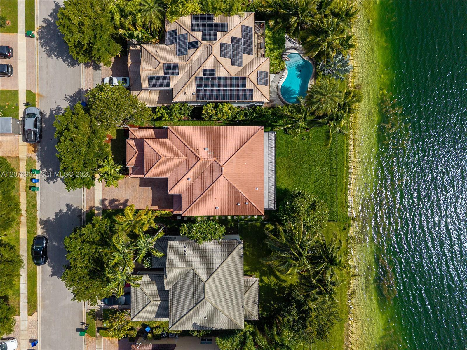 Listing photo 8 for 5297 SW 183rd Ave, Miramar, FL, 33029