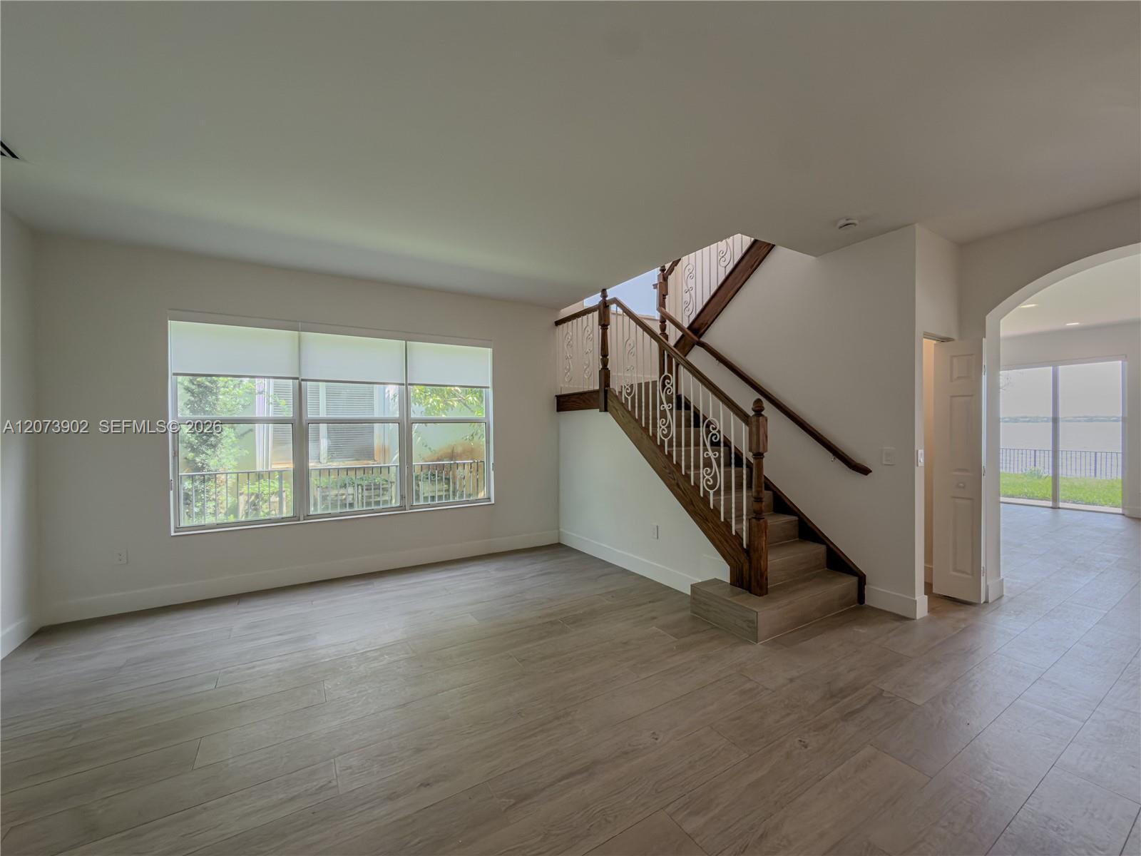 Listing photo 10 for 5297 SW 183rd Ave, Miramar, FL, 33029