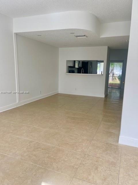 Listing photo 9 for 7872 Sanibel Dr Unit#7872, Tamarac, FL, 33321