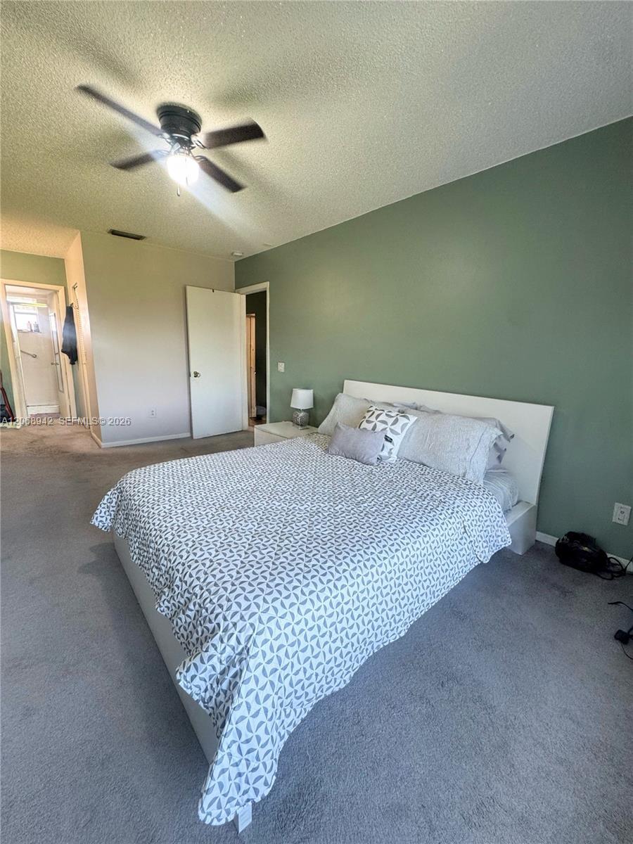 Listing photo 4 for 6550 Royal Palm Blvd Unit#304A, Margate, FL, 33063