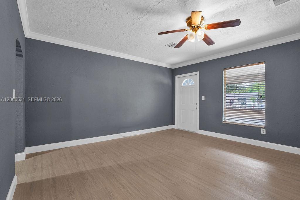 Listing photo 3 for 3010 NW 95th Ter Unit#1, Miami, FL, 33147