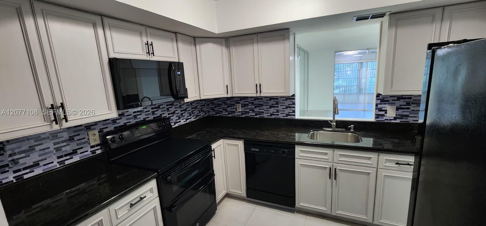Listing photo 9 for 1020 NW 80th Ave Unit#203, Margate, FL, 33063