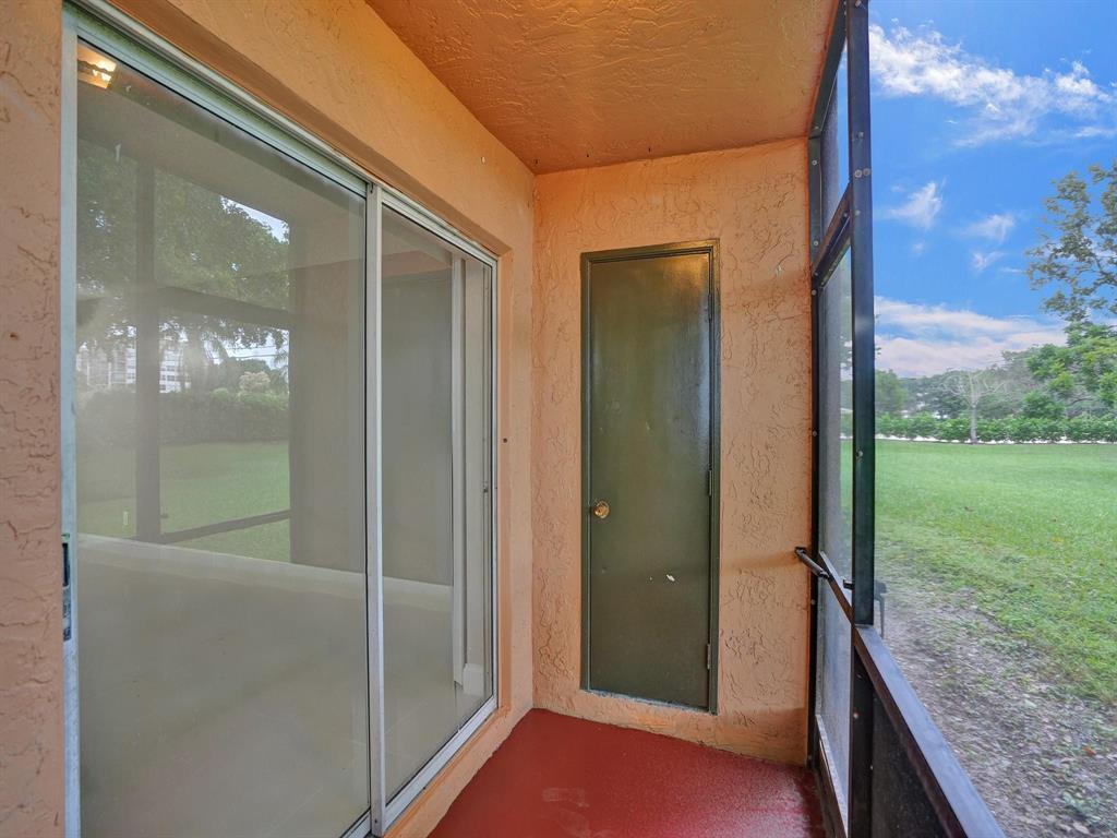 Listing photo 15 for 821 NW 103RD Avenue Unit#104, Pembroke Pines, FL, 33026