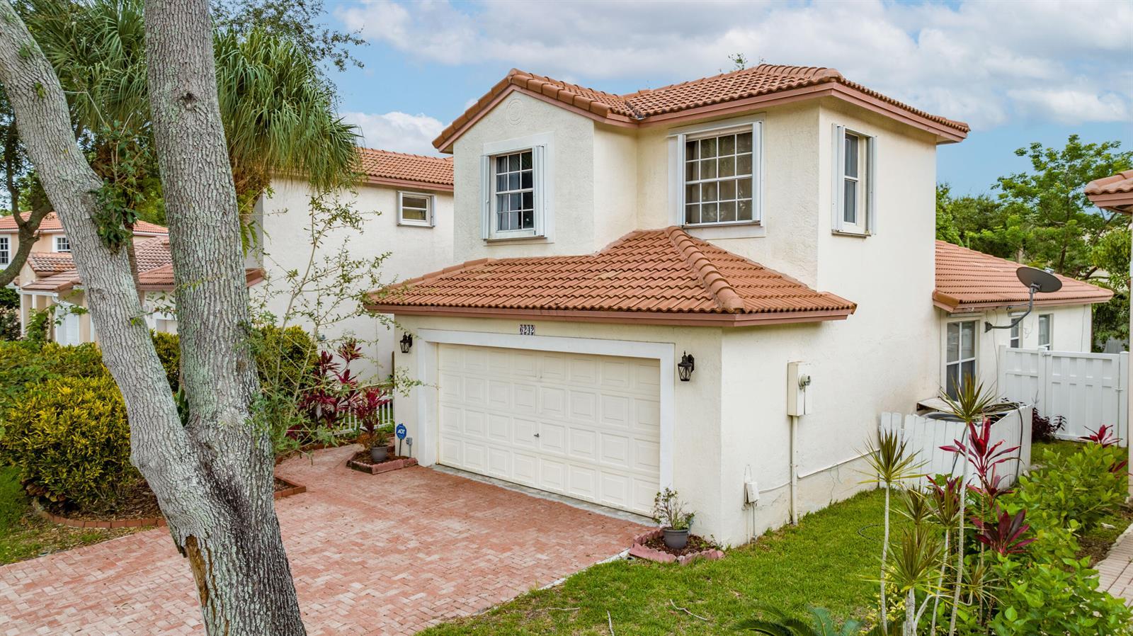 Listing photo 1 for 6242 NW 38TH Drive Unit#6242, Coral Springs, FL, 33067