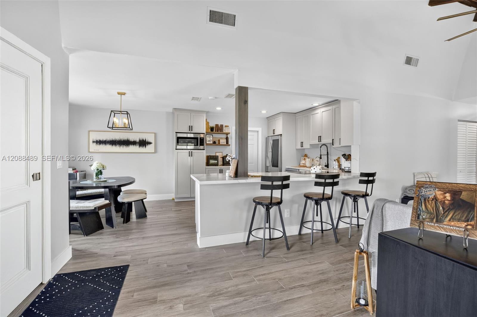 Listing photo 11 for 3665 W Forge Rd Unit#39, Davie, FL, 33328