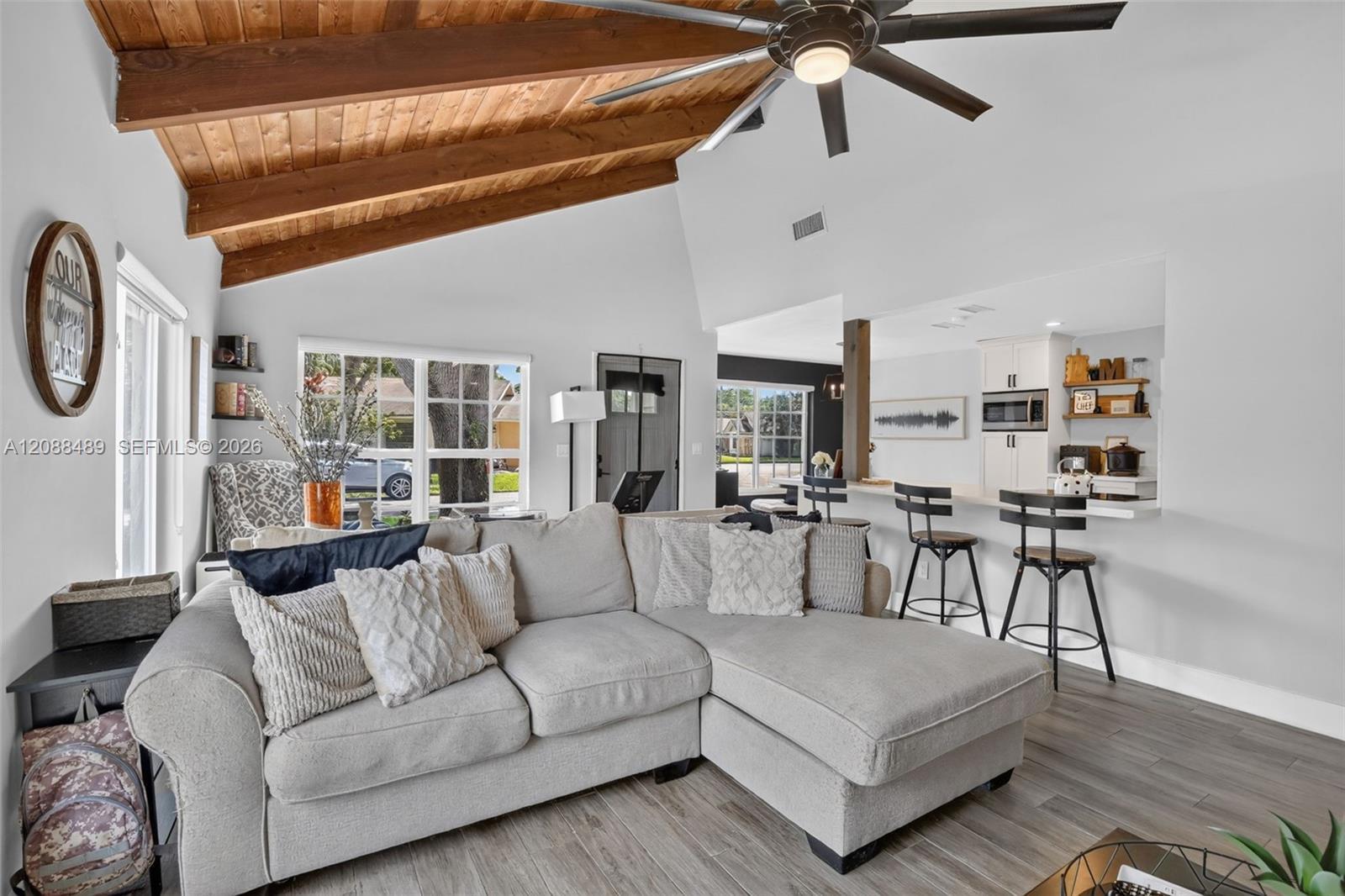 Listing photo 15 for 3665 W Forge Rd Unit#39, Davie, FL, 33328