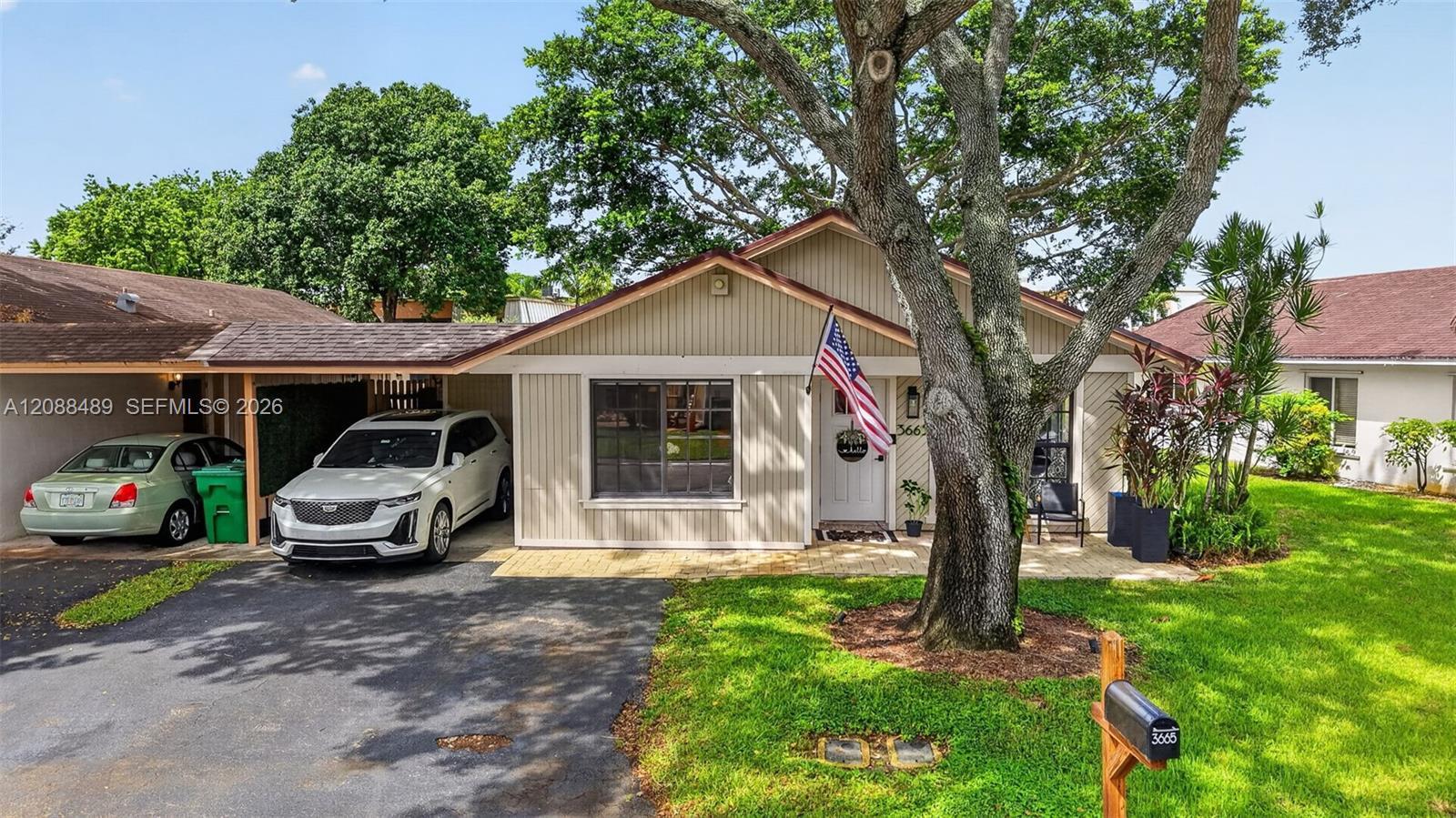 Listing photo 3 for 3665 W Forge Rd Unit#39, Davie, FL, 33328