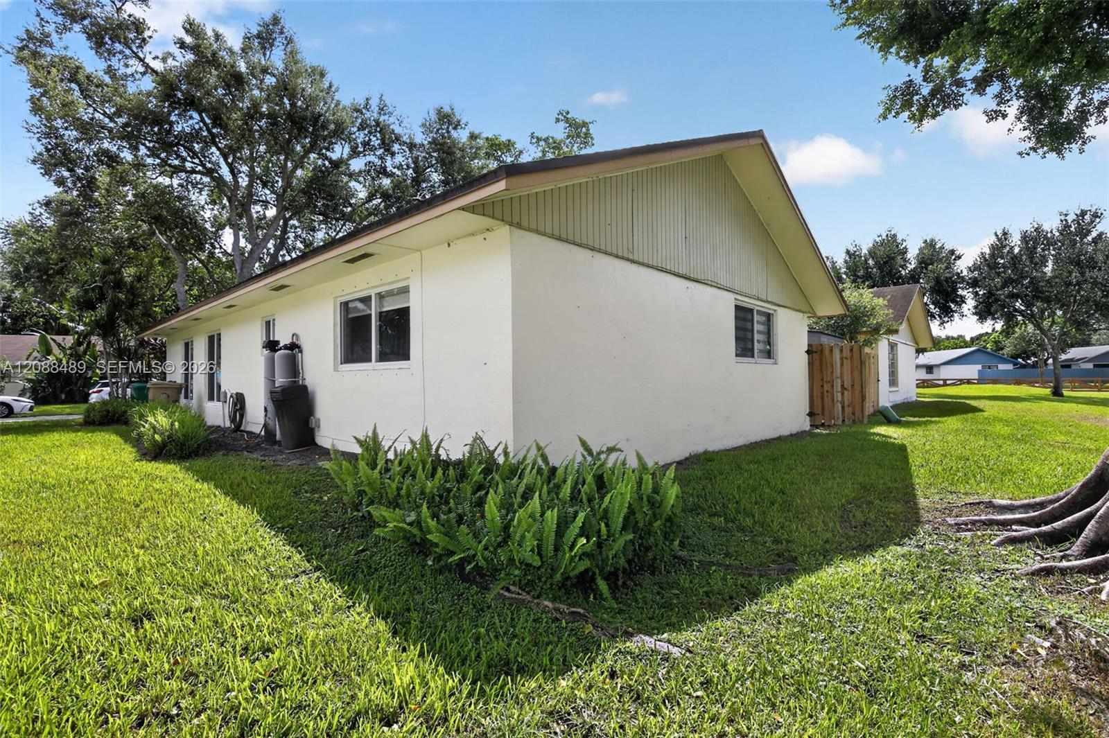 Listing photo 7 for 3665 W Forge Rd Unit#39, Davie, FL, 33328