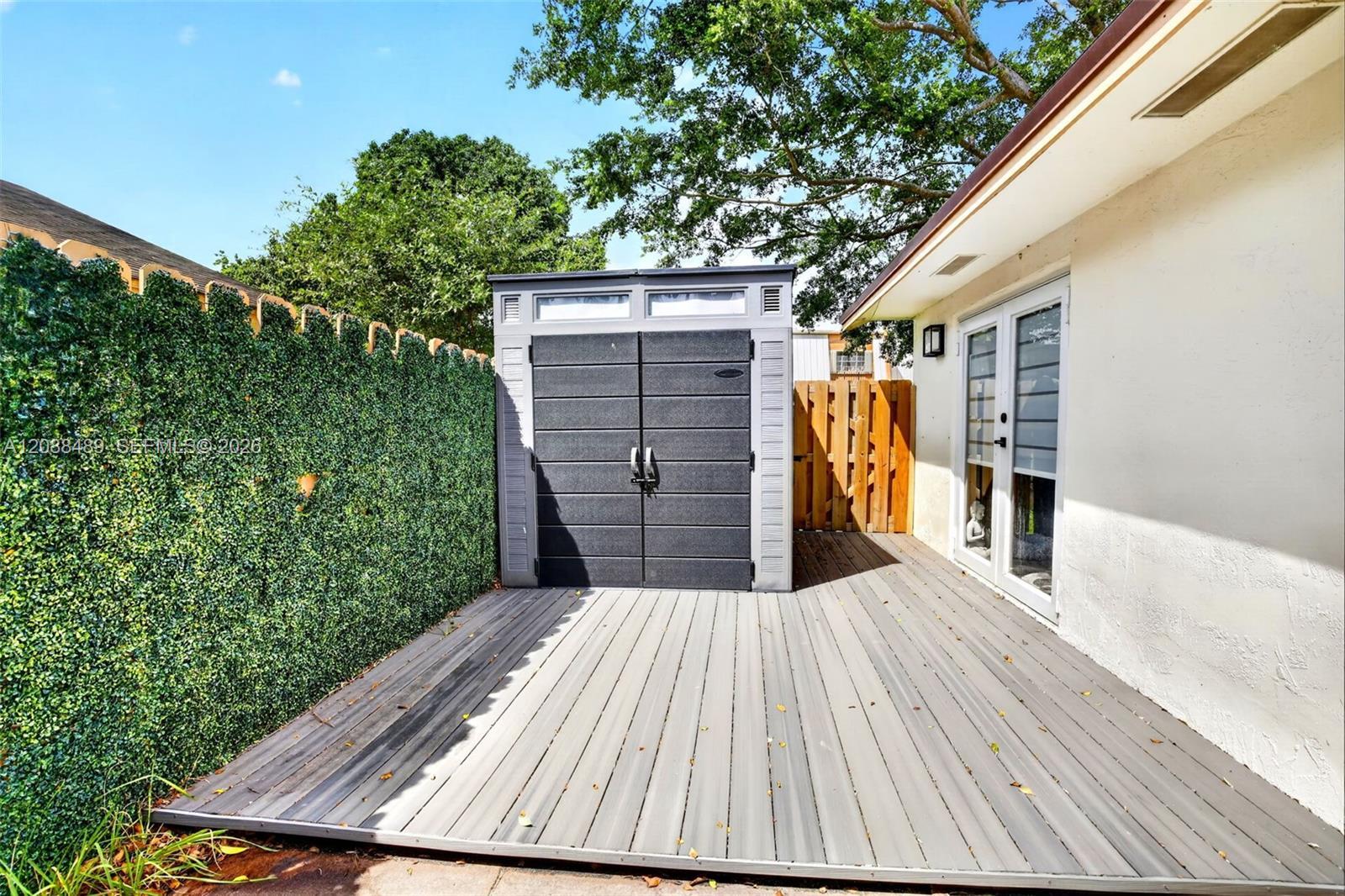 Listing photo 9 for 3665 W Forge Rd Unit#39, Davie, FL, 33328