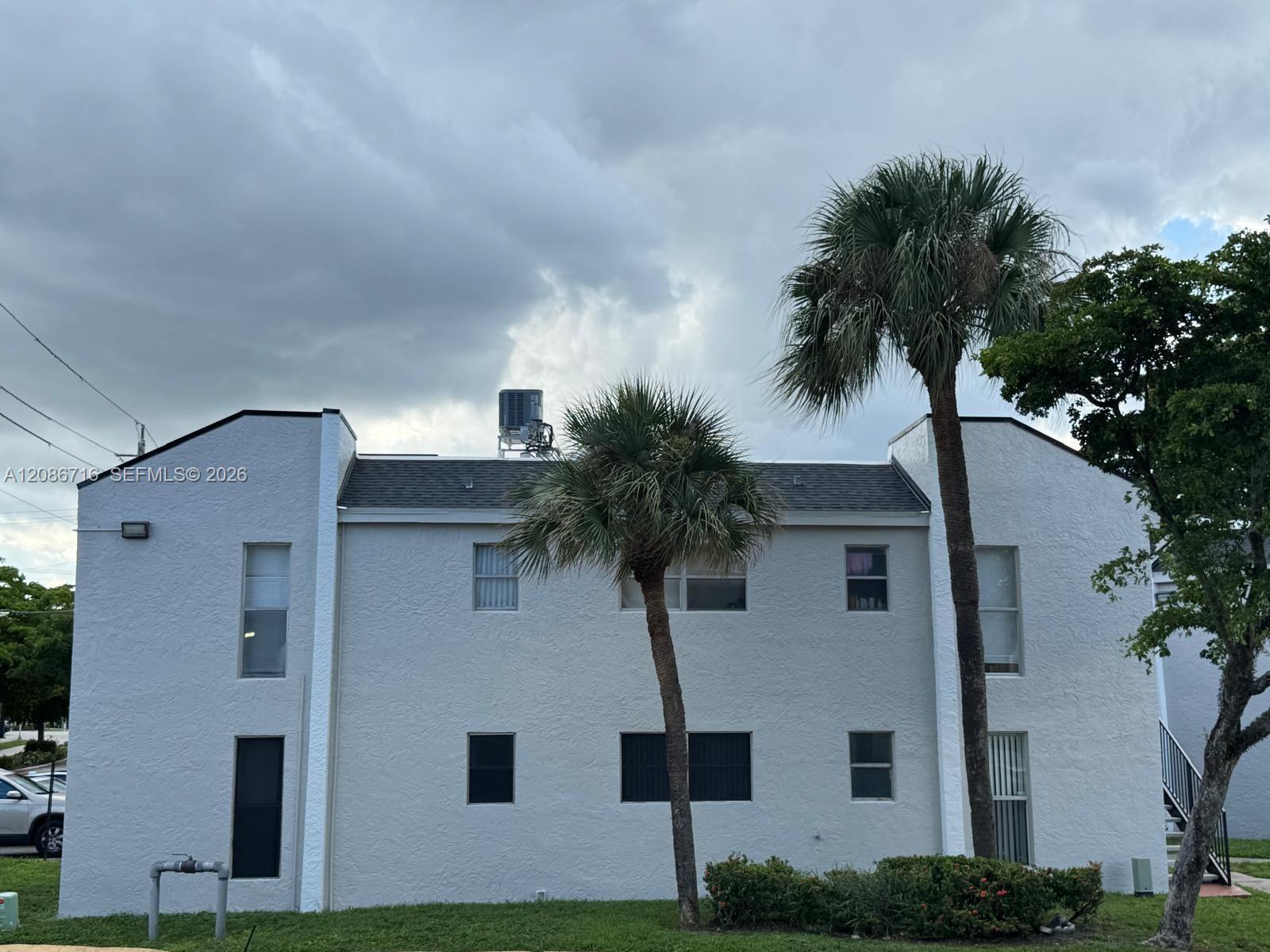 Listing photo 11 for 4527 Treehouse Ln Unit#3B, Tamarac, FL, 33319
