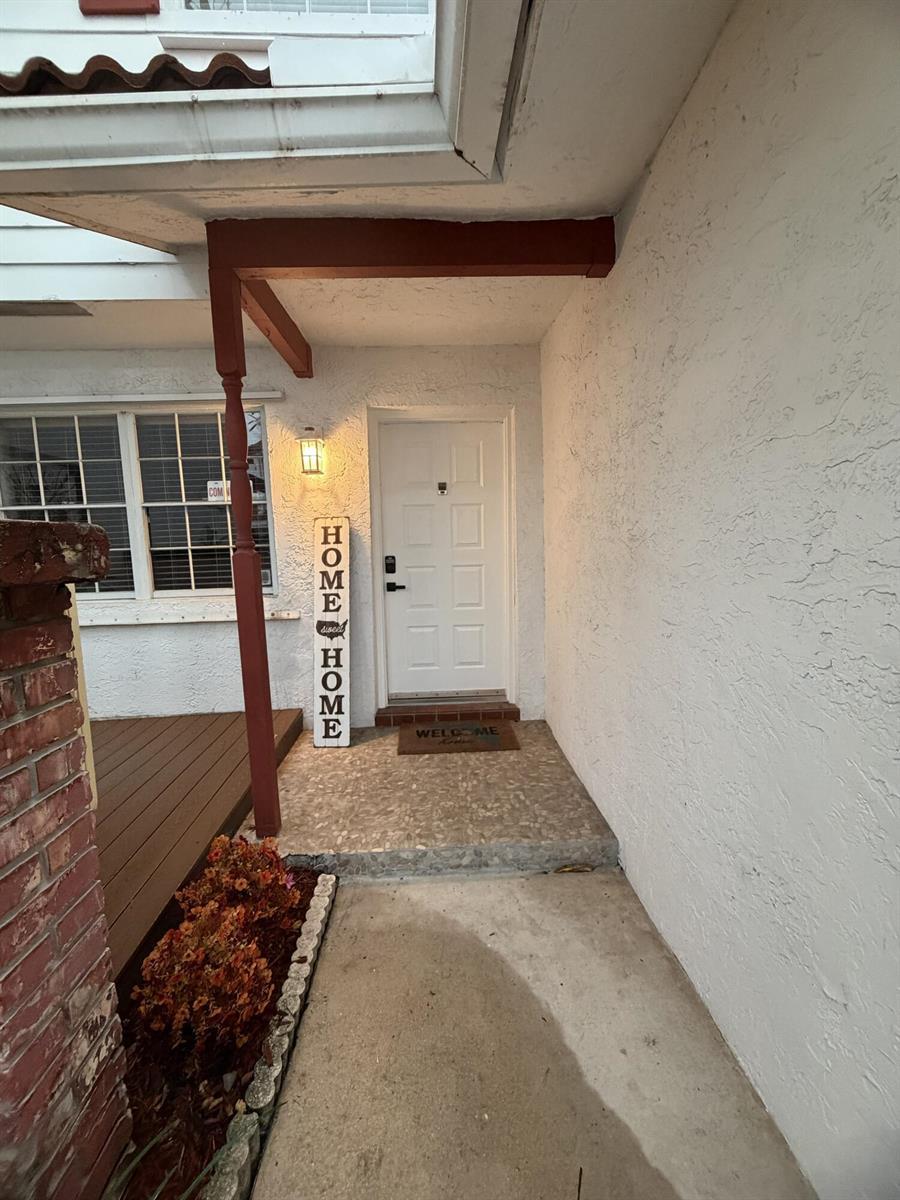 Listing photo 2 for 8953 NW 23RD Street Unit#8953, Coral Springs, FL, 33065