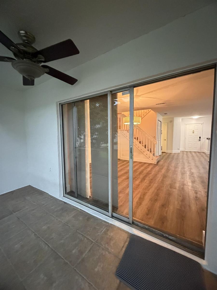 Listing photo 14 for 8953 NW 23RD Street Unit#8953, Coral Springs, FL, 33065