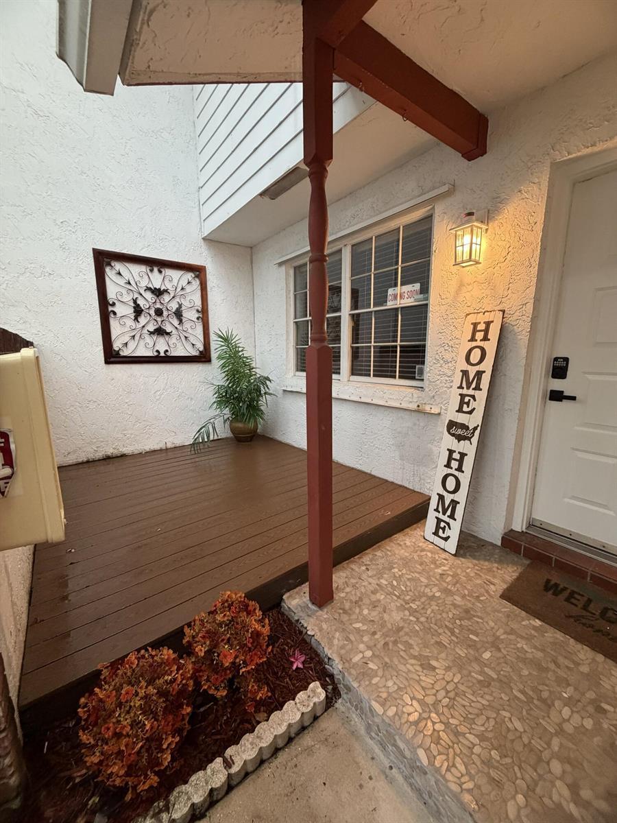 Listing photo 3 for 8953 NW 23RD Street Unit#8953, Coral Springs, FL, 33065