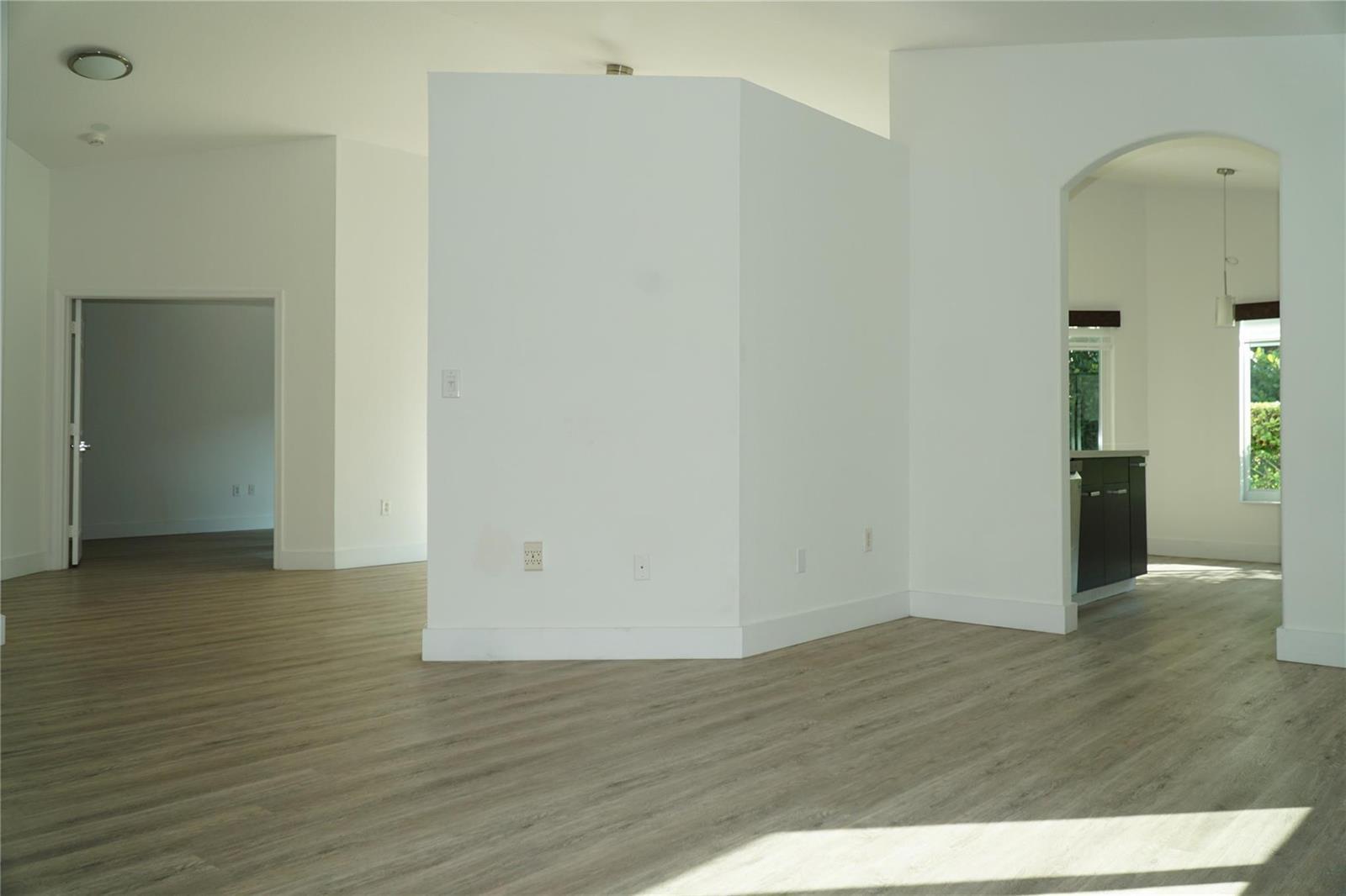 Listing photo 4 for 17030 NW 19TH Court, Pembroke Pines, FL, 33028
