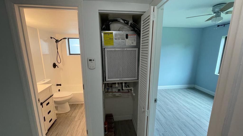 Listing photo 12 for 10053 Winding Lake Road Unit#104, Sunrise, FL, 33351