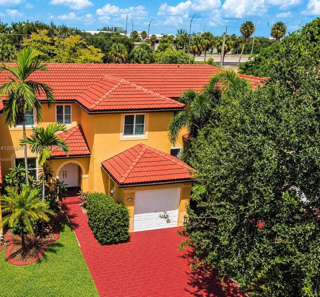 Listing photo 1 for undisclosed Undisclosed, Davie, FL, 33325