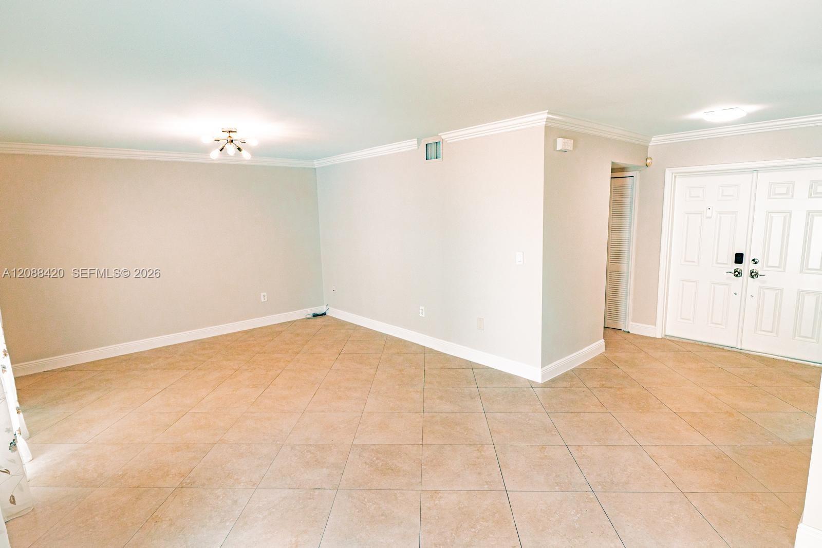 Listing photo 14 for undisclosed Undisclosed, Davie, FL, 33325