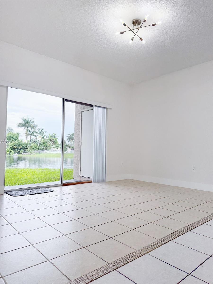 Listing photo 13 for 2001 NW 96th Ter Unit#10J, Pembroke Pines, FL, 33024