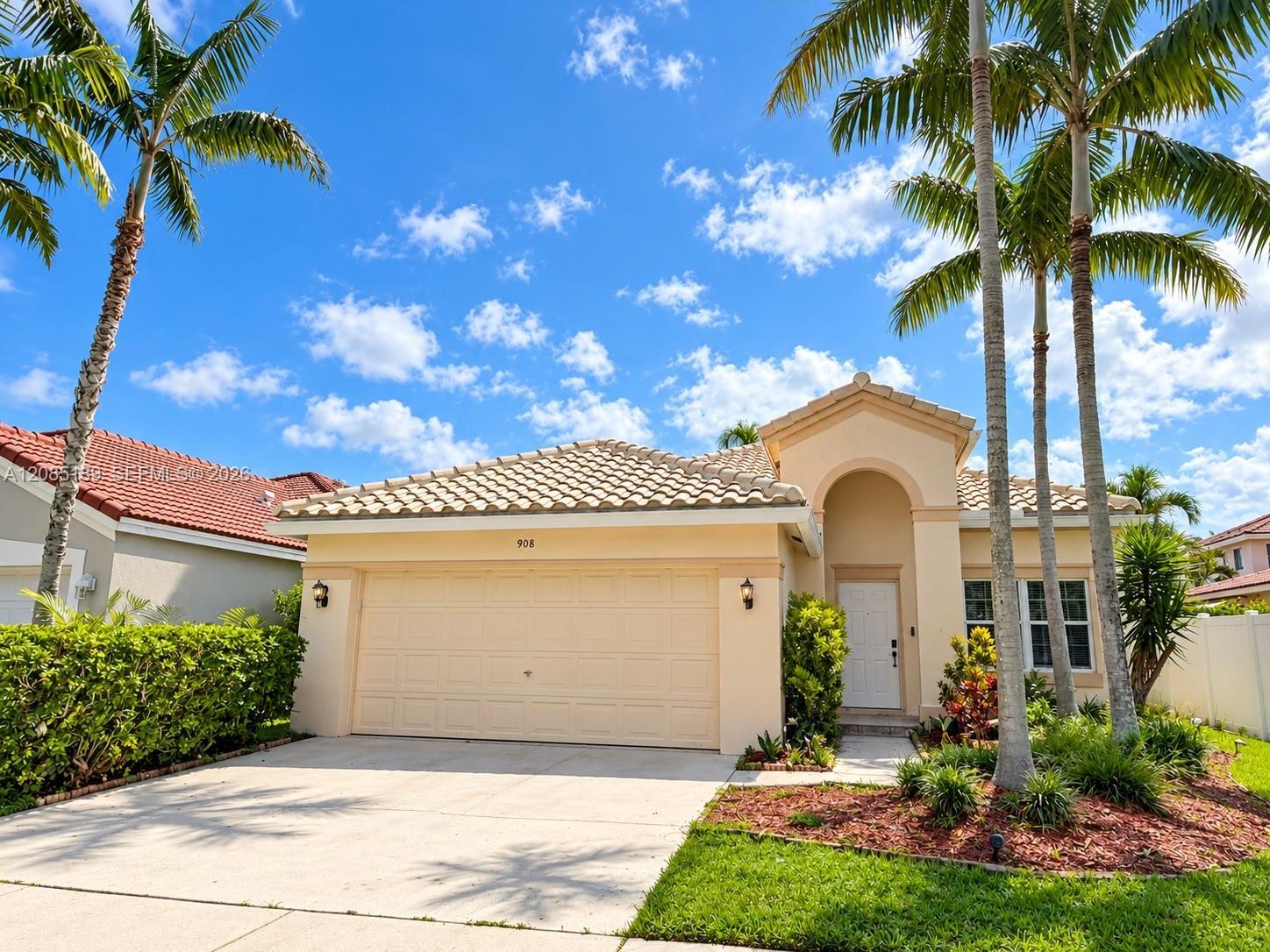 Listing photo 4 for 908 Tanglewood Cir Unit#908, Weston, FL, 33327