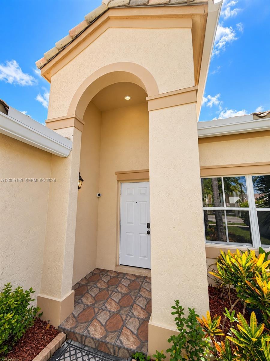 Listing photo 5 for 908 Tanglewood Cir Unit#908, Weston, FL, 33327