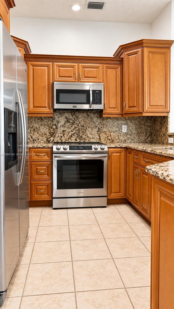Listing photo 8 for 908 Tanglewood Cir Unit#908, Weston, FL, 33327