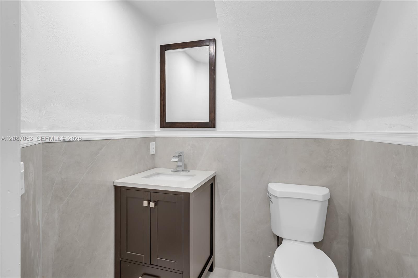 Listing photo 9 for 10667 NW 45th St Unit#10667, Coral Springs, FL, 33065