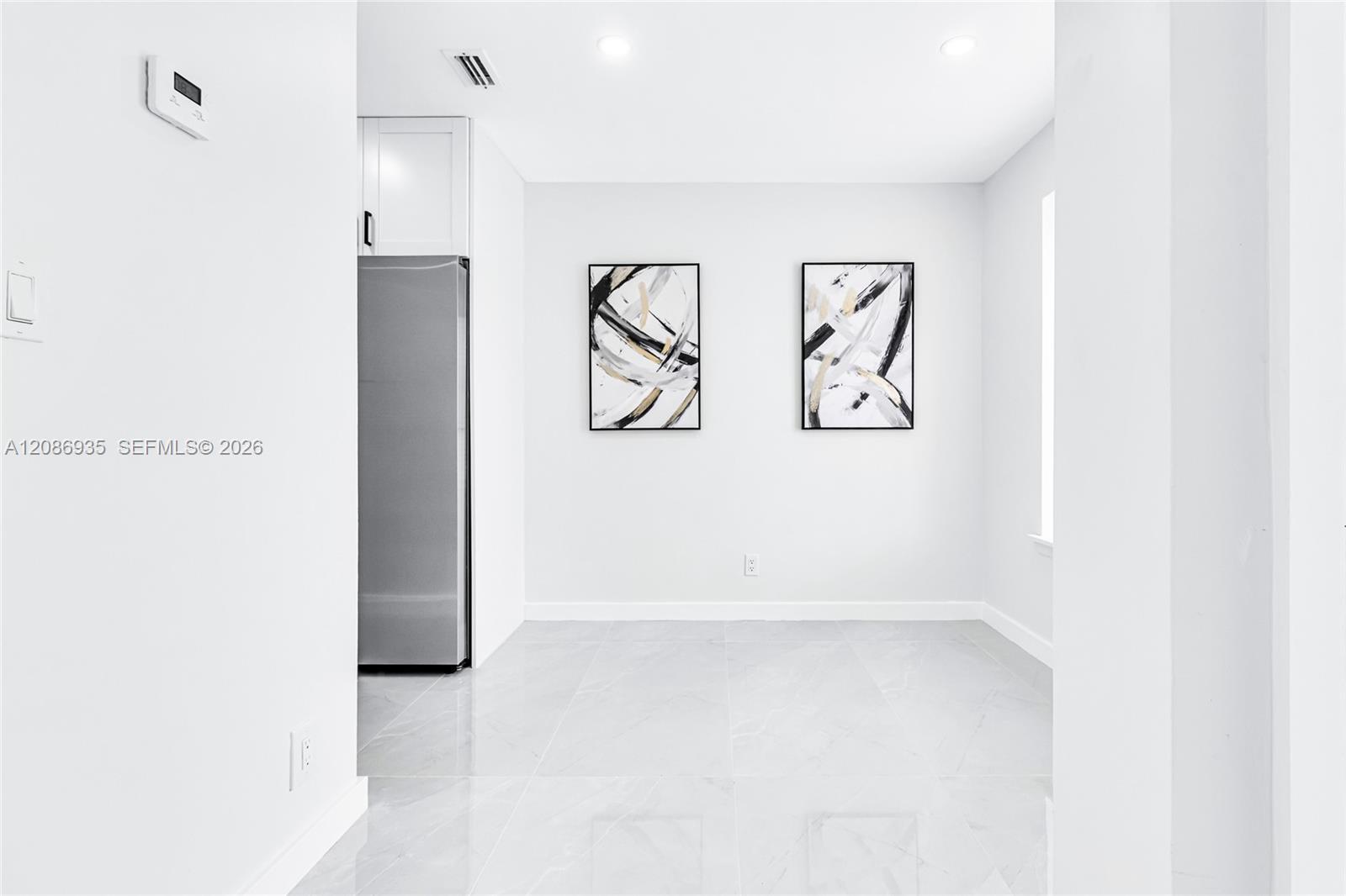Listing photo 6 for 8957 NW 44th Ct, Sunrise, FL, 33351