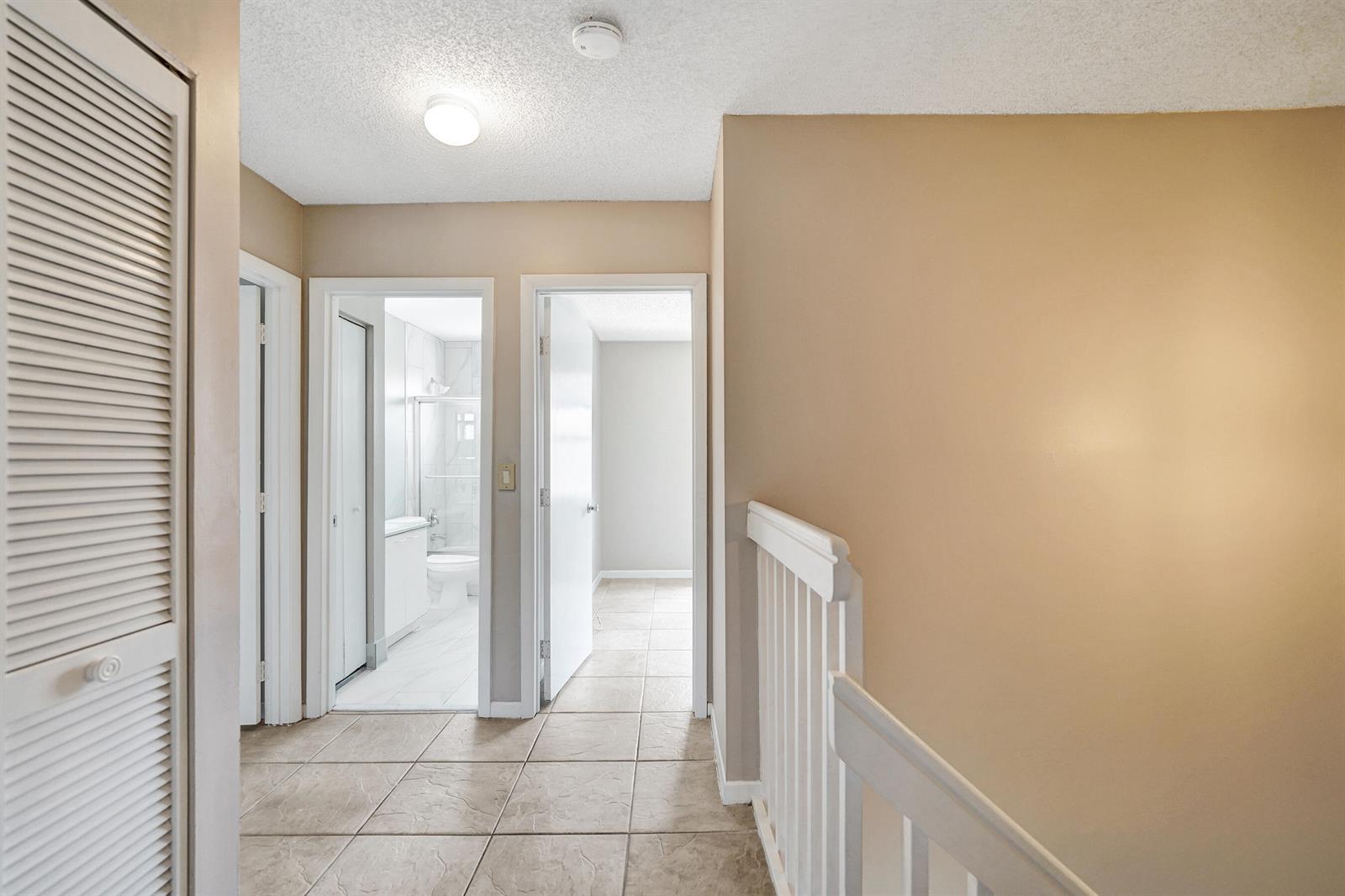 Listing photo 14 for 1365 NW 154th Lane, Pembroke Pines, FL, 33028
