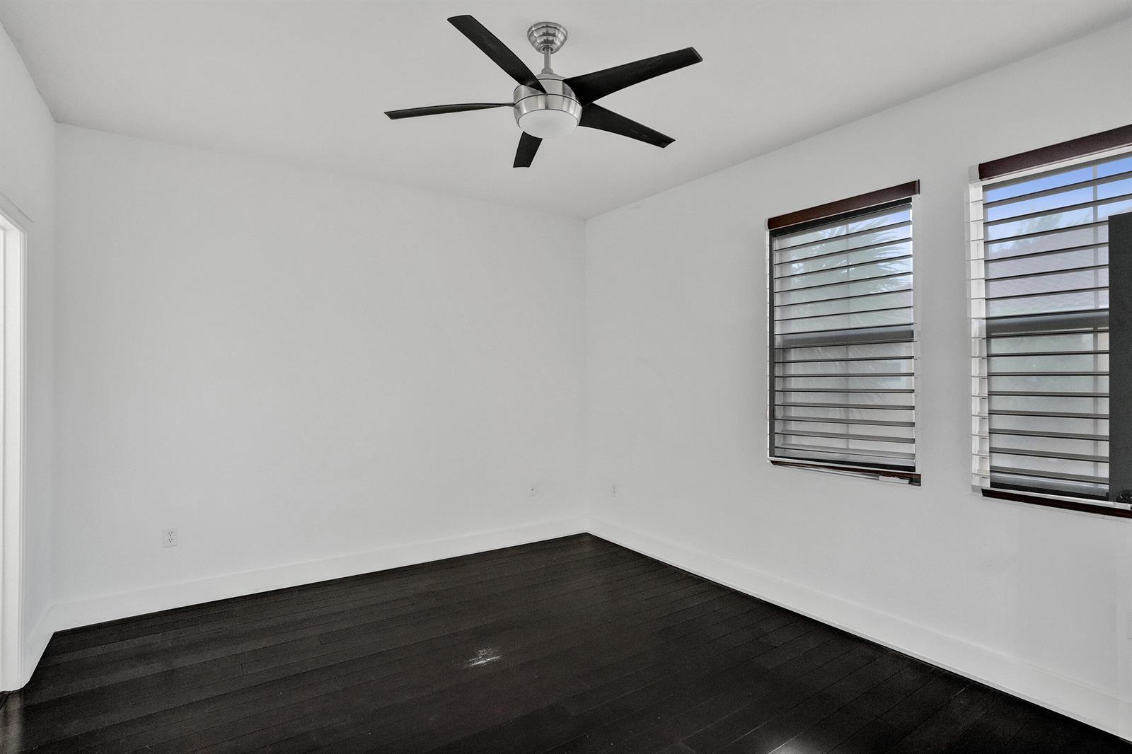 Listing photo 12 for 12662 NW 32ND Place, Sunrise, FL, 33323
