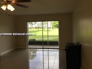 Listing photo 4 for 2431 SW 82nd Ave Unit#103, Davie, FL, 33324