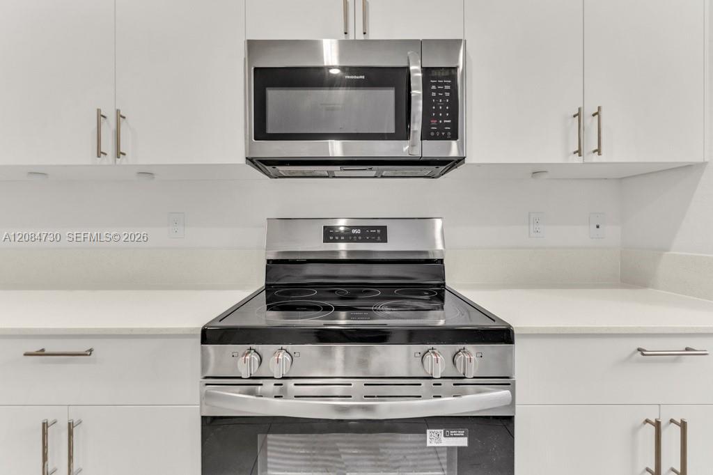 Listing photo 12 for 18414 SW 2nd St, Pembroke Pines, FL, 33029