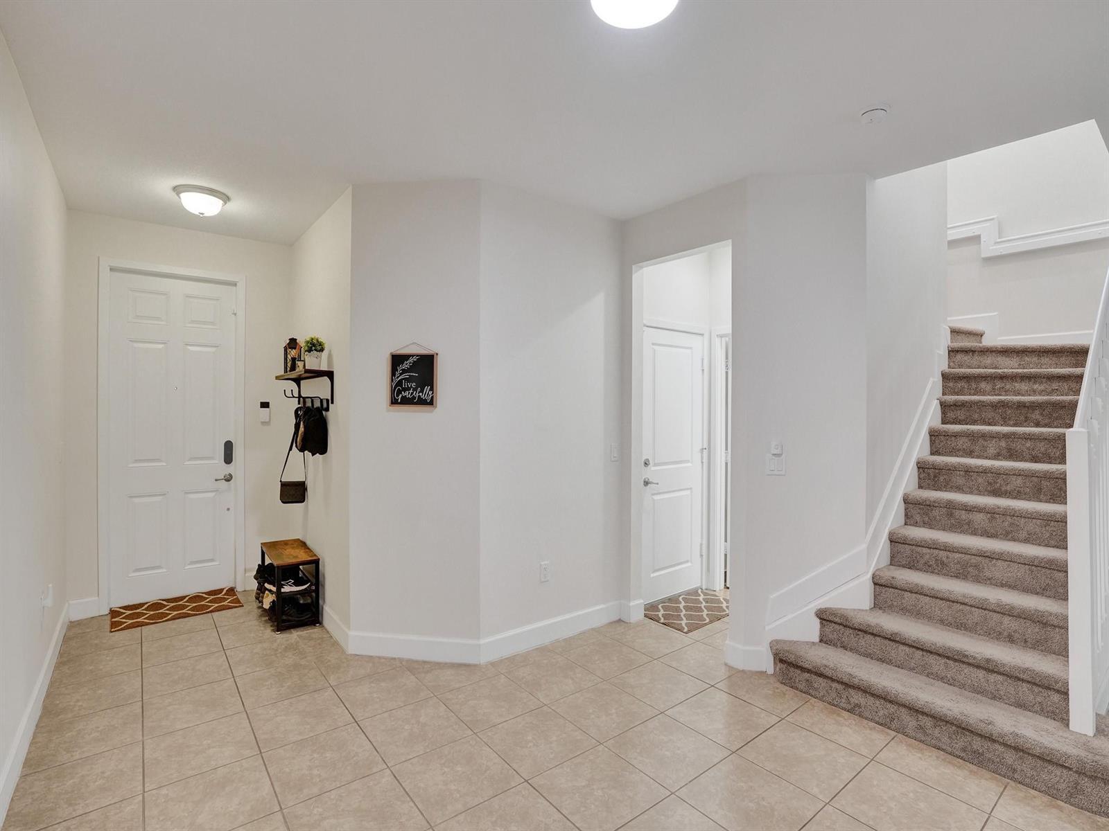 Listing photo 15 for 5804 NW 46th Lane, Tamarac, FL, 33319