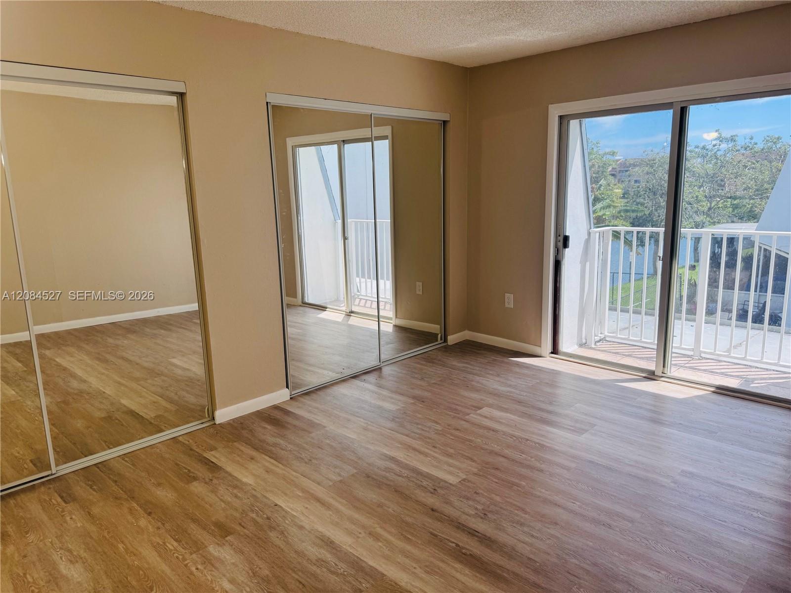 Listing photo 13 for 6090 SW 41st St Unit#19, Davie, FL, 33314