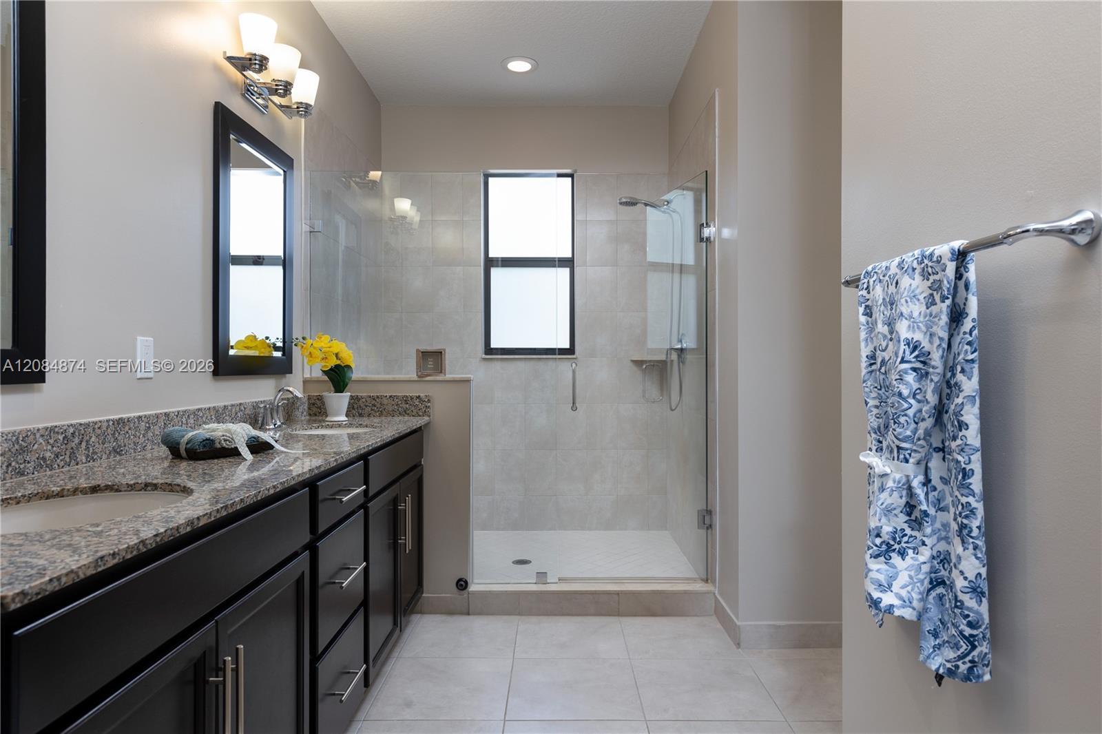 Listing photo 14 for 20981 NW 1st Ct Unit#20981, Pembroke Pines, FL, 33029