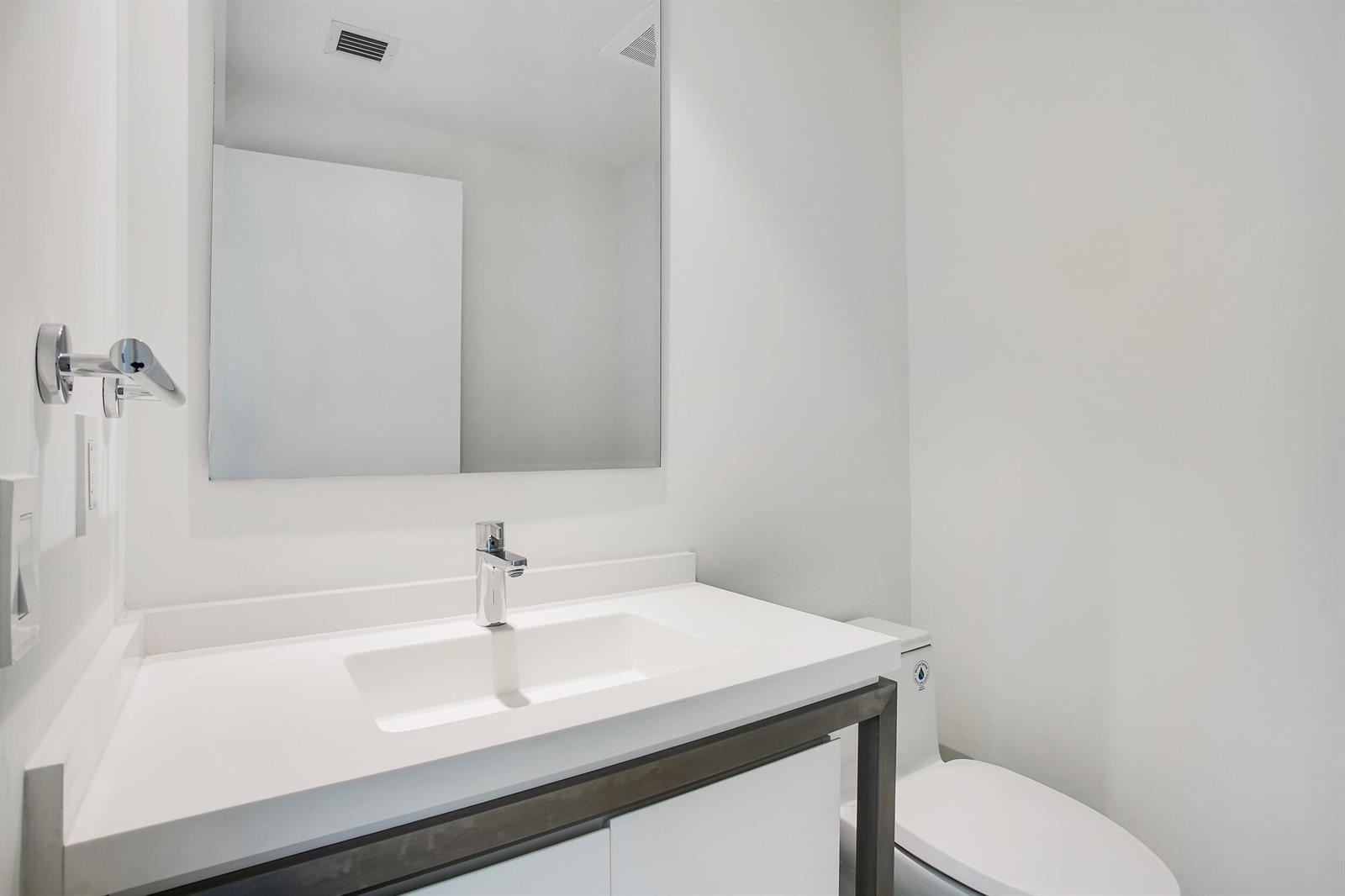 Listing photo 6 for 2000 METROPICA Way Unit#1503, Sunrise, FL, 33323