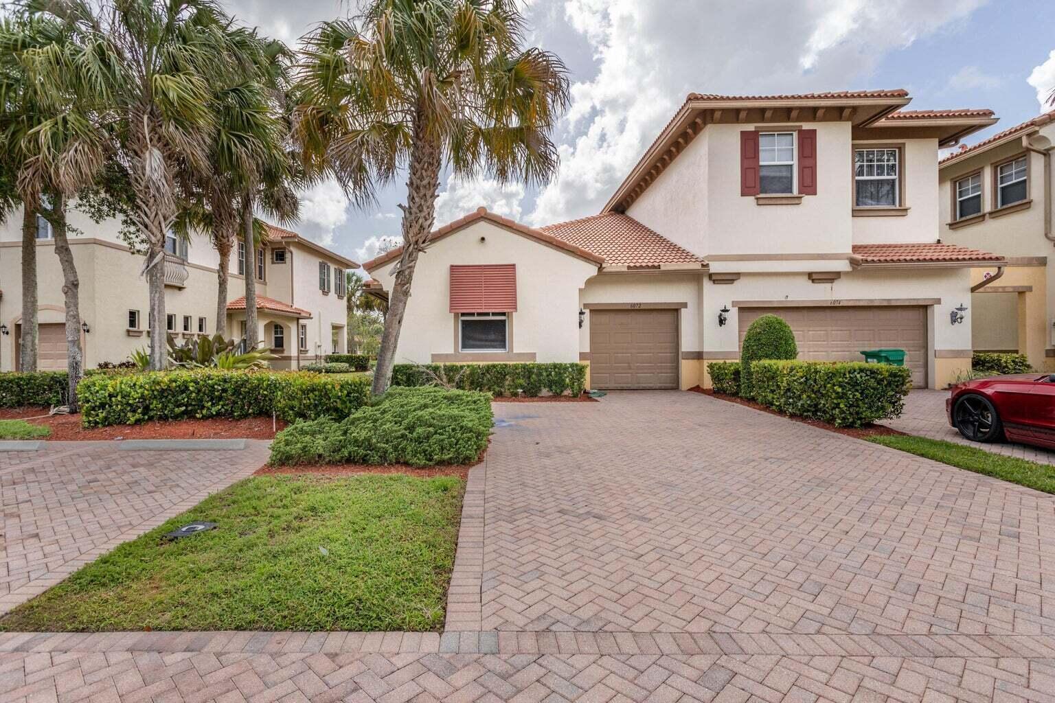 Listing photo 1 for 6072 NW 116TH Drive, Coral Springs, FL, 33076