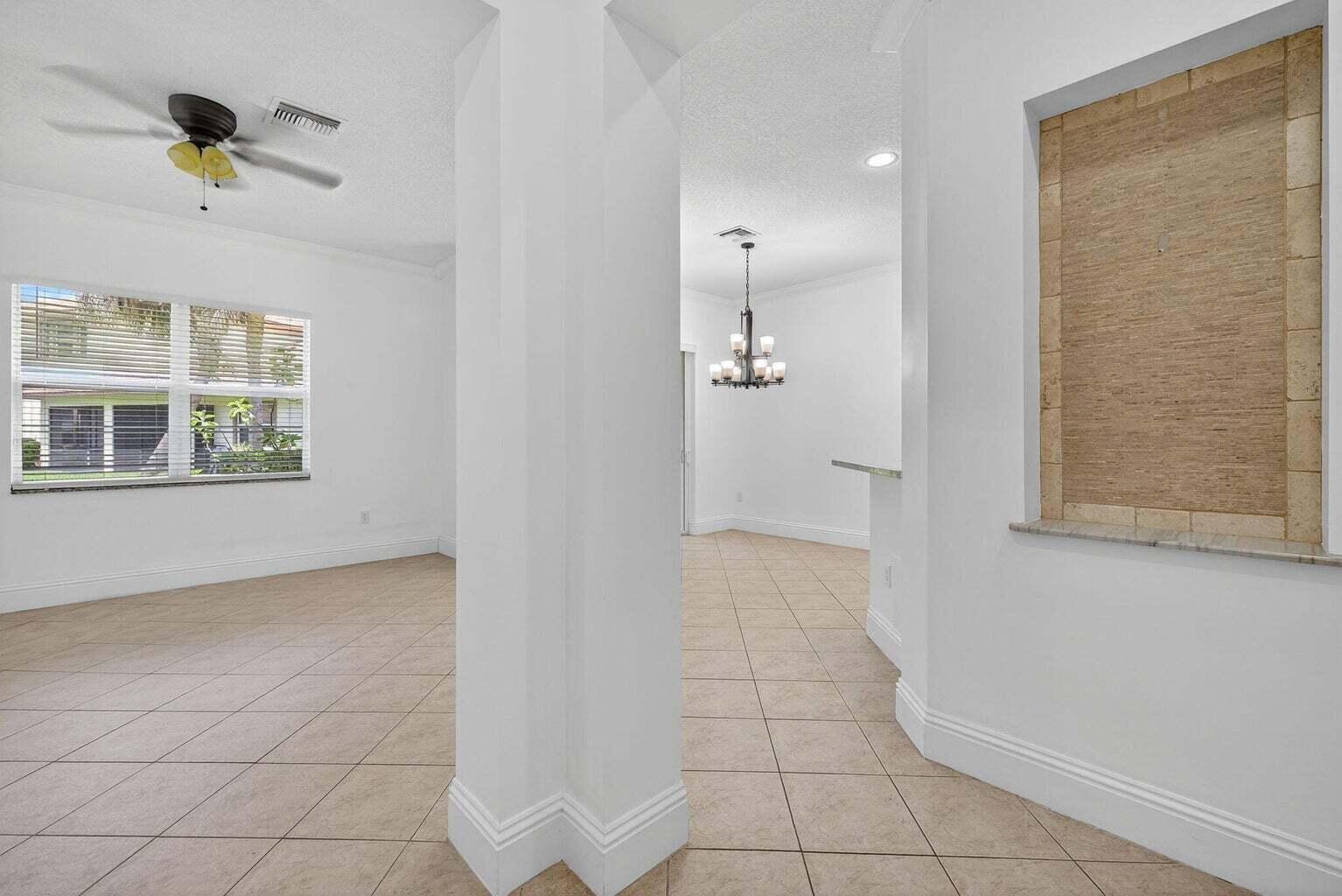 Listing photo 2 for 6072 NW 116TH Drive, Coral Springs, FL, 33076