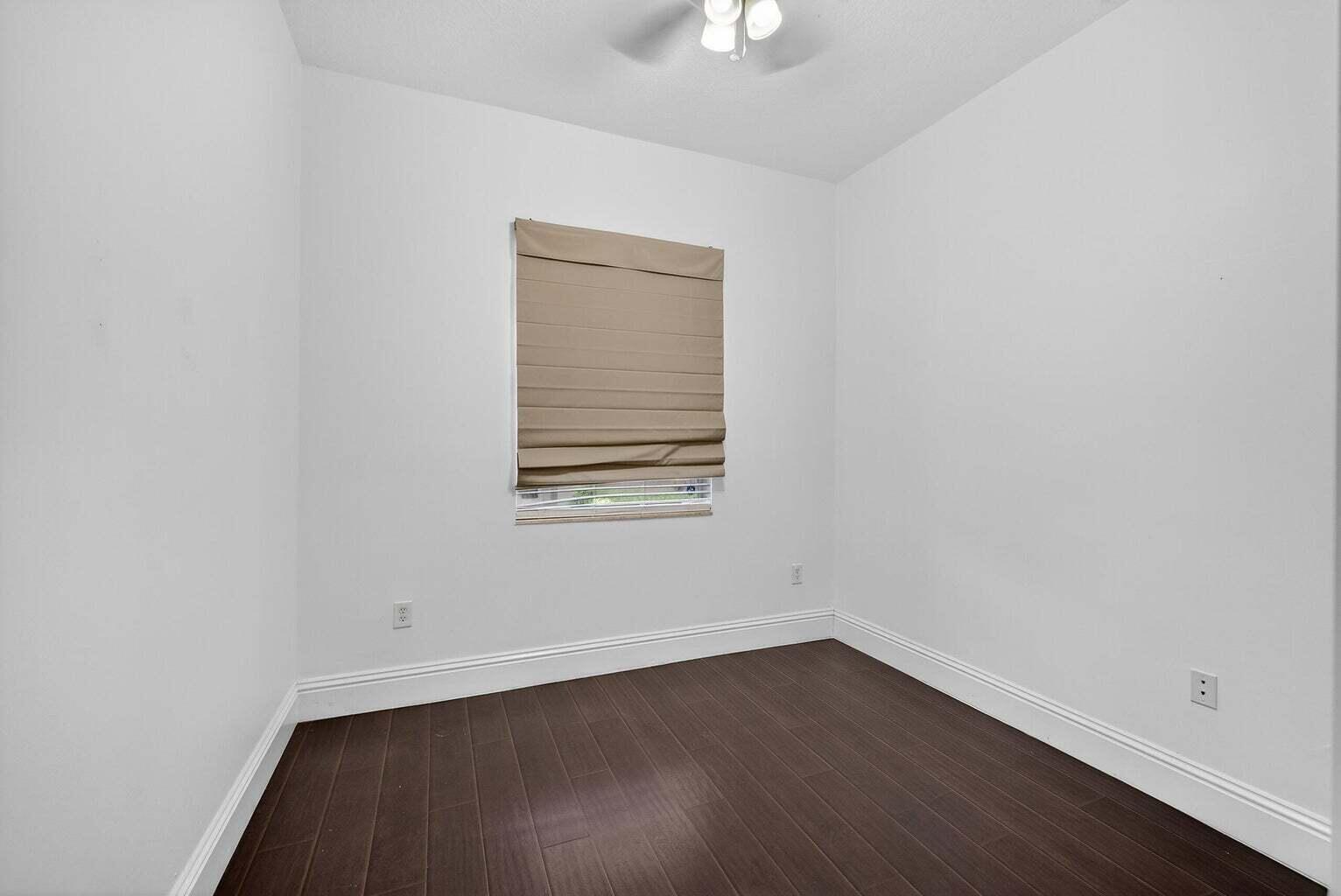 Listing photo 12 for 6072 NW 116TH Drive, Coral Springs, FL, 33076