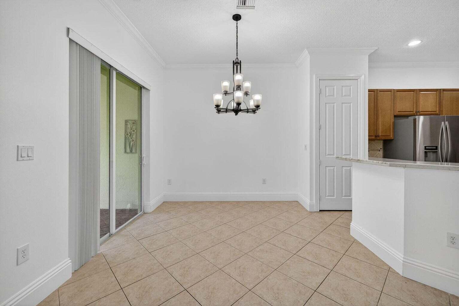 Listing photo 6 for 6072 NW 116TH Drive, Coral Springs, FL, 33076
