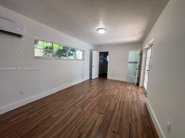 Listing photo 9 for 7025 SW 16th Ct Unit#7025, Pembroke Pines, FL, 33023